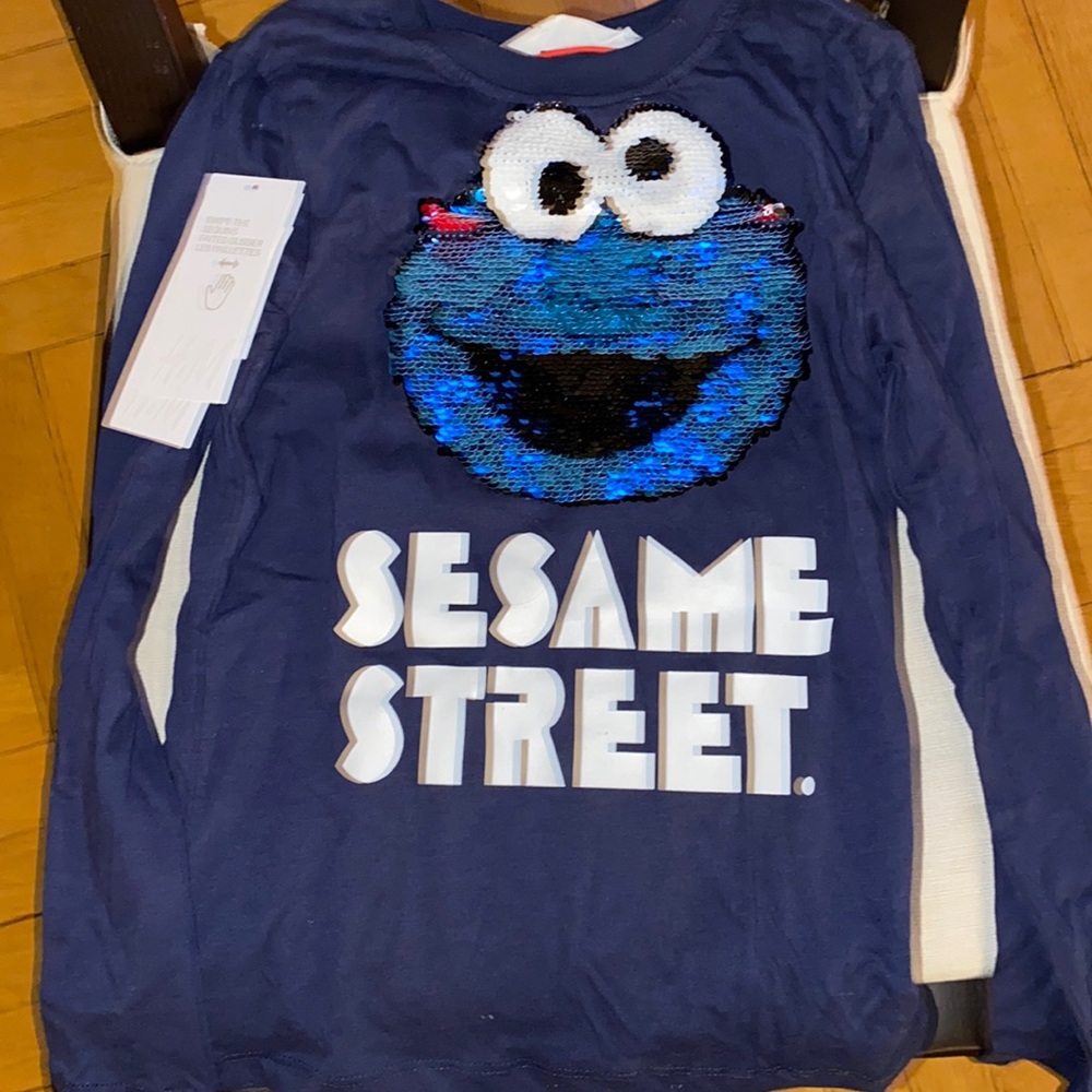 H&M Sesame Street sequin Cookie Monster/Elmo flip shirt